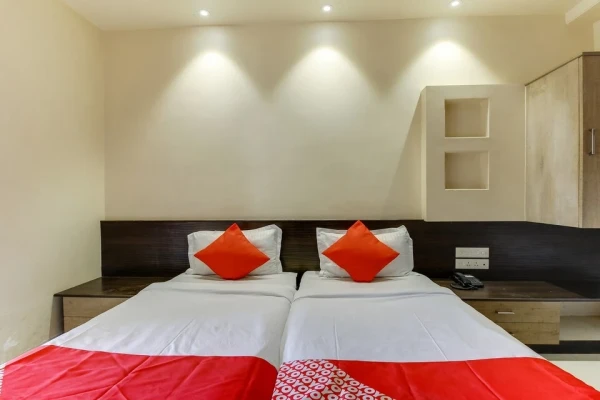 hotel with banquet hall in pimpri chinchwad, pune - hotel regent