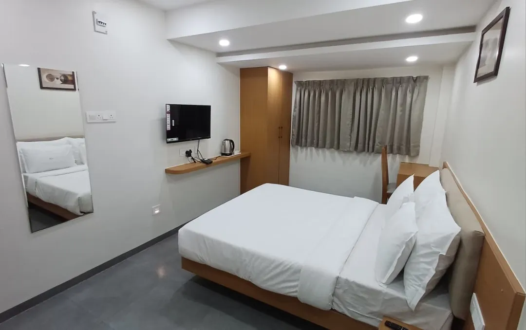 top hotels in hotel reset suites pune