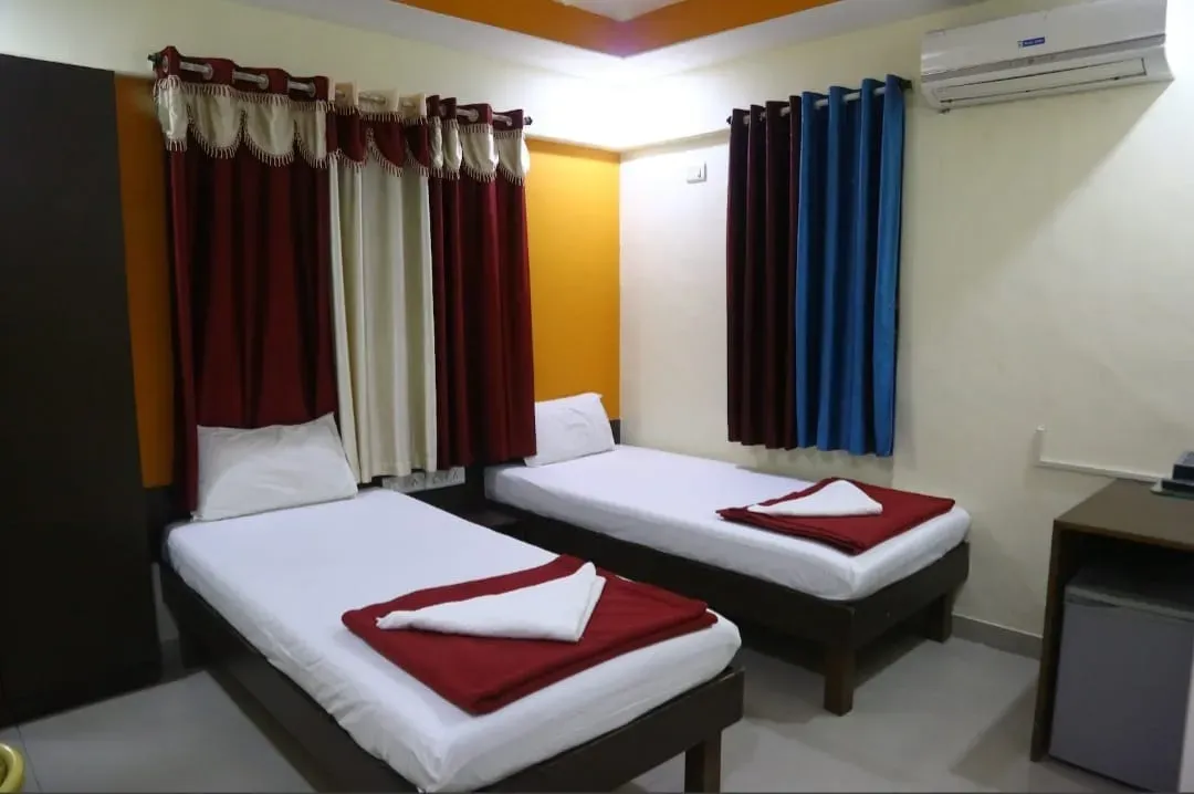 wadgaon sheri, pune hotel booking - hotel royal residency