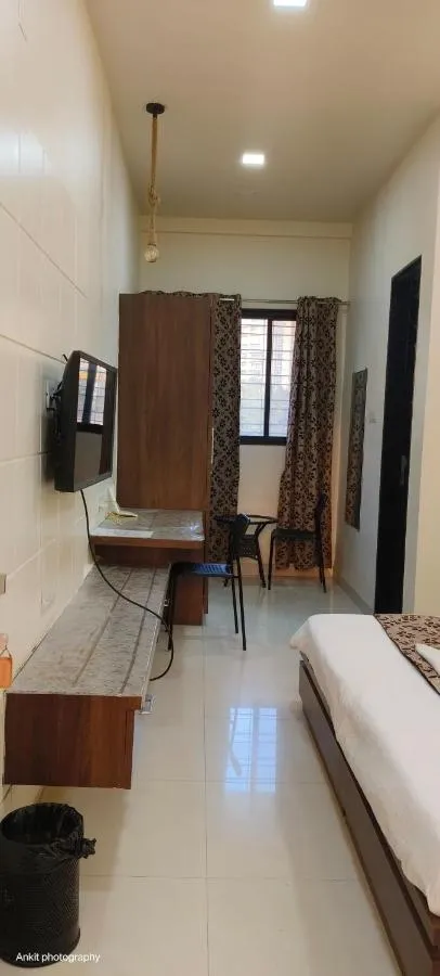 unmarried couple friendly hotels in hotel royal suites pune pune