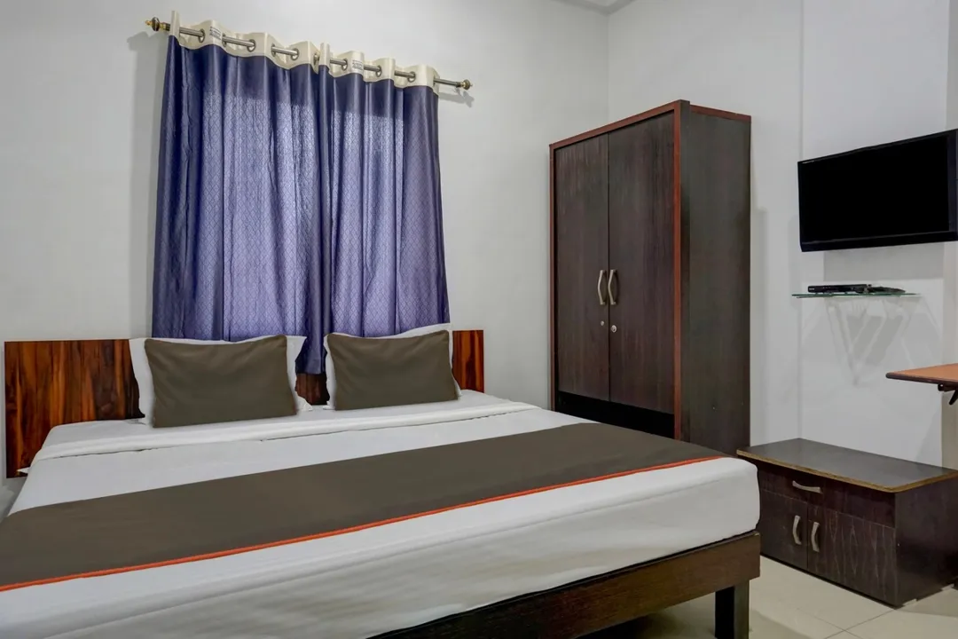best couple friendly hotels in hotel sahil residency pune