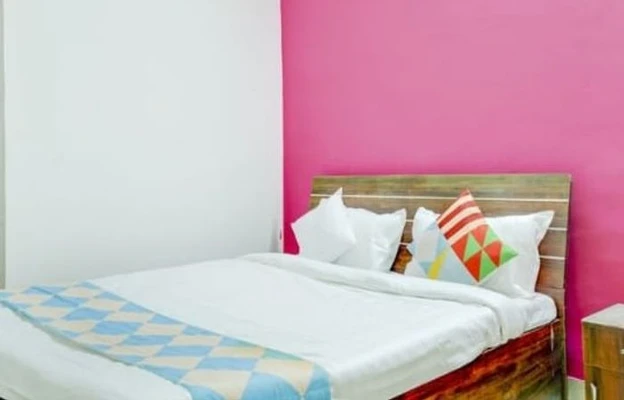 hotels for couple in hotel seasons pune