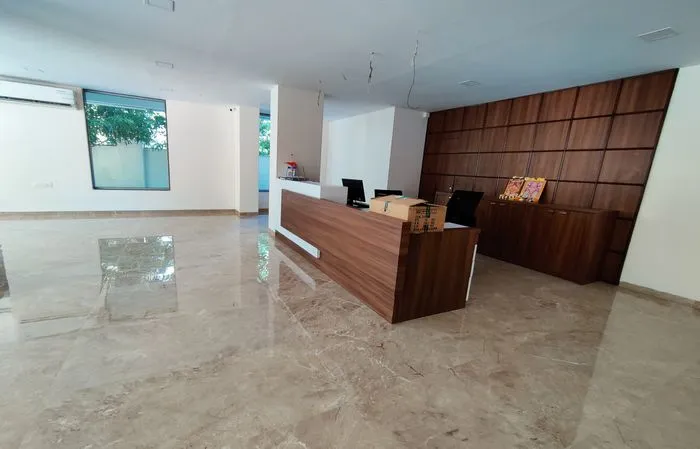 hotel with bar in baner, pune - hotel serenity by monarch