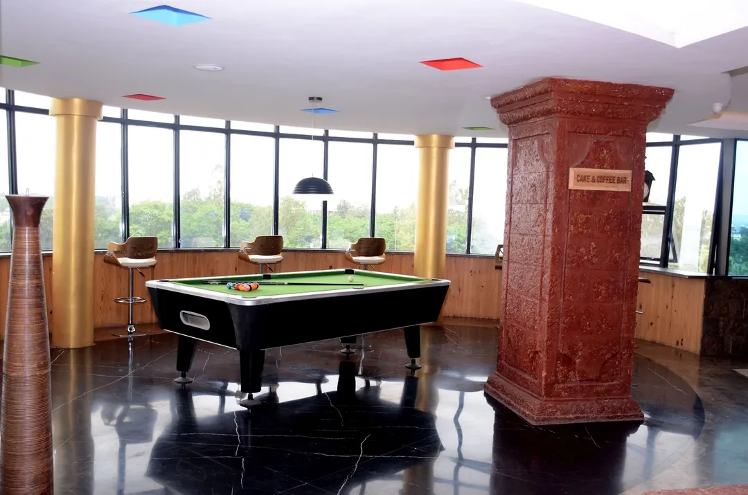hotels for unmarried couples in hotel stonarch pune