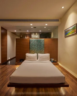 best luxury hotel in hotel studio estique pune