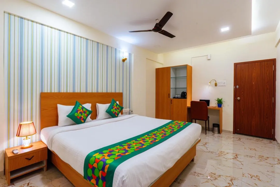 best unmarried couple friendly hotels in iris executive pune