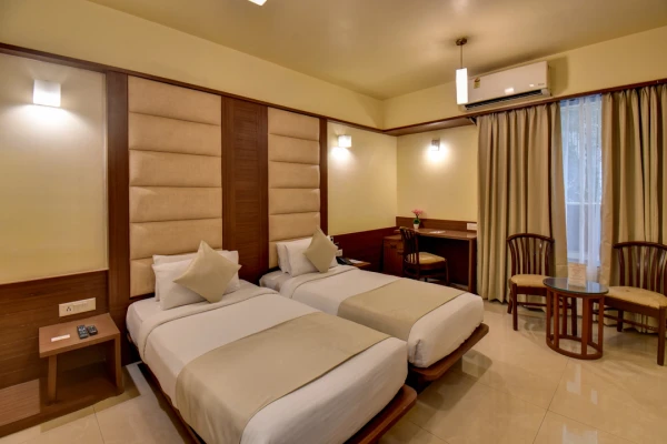 3 star hotel in viman nagar, pune - ivy studios hotel near pune airport