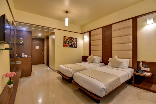 hotel near pune airport - ivy studios hotel near pune airport