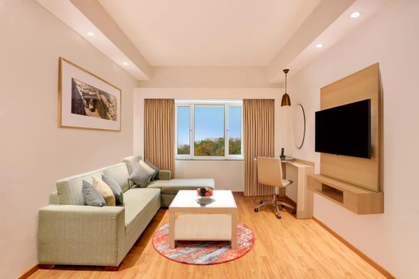 hotel in hinjewadi, pune for couples - lemon tree hotel hinjawadi pune