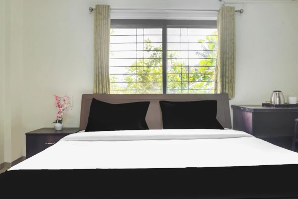 best luxury hotels in m v galaxy pune