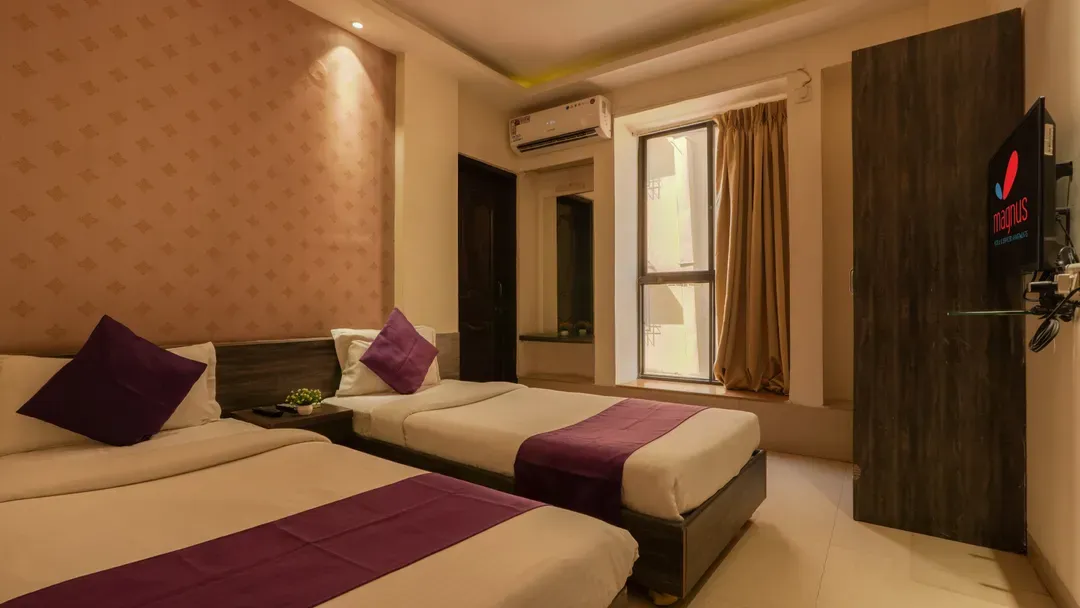 hotel near pune airport - magnus calypso suites executive studios