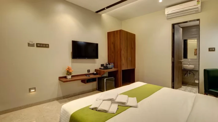 hotel in magarpatta city, pune for couples - magnus fortune house magarpatta