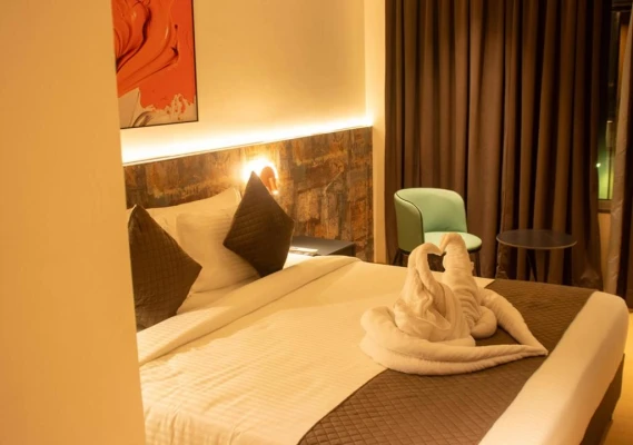 business travel hotels in magnus lxia premier kalyani nagar pune