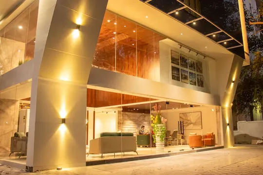 hotel with bar in kalyani nagar, pune - magnus lxia premier kalyani nagar