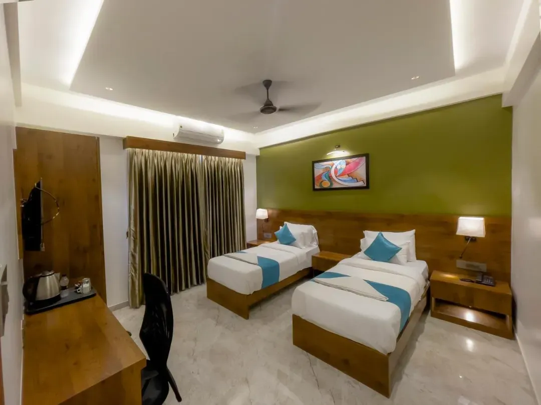 hotel in magarpatta road, pune for couples - monarch guestline magarpatta