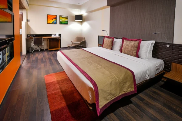 cheap and best hotels in premier tamanna hotel pune