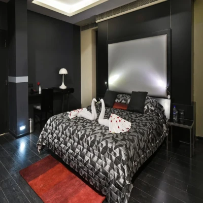 budget hotel in pimpri chinchwad, pune - premier tamanna hotel