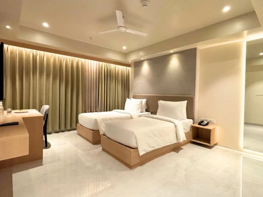 hourly stay in samrat studios pune