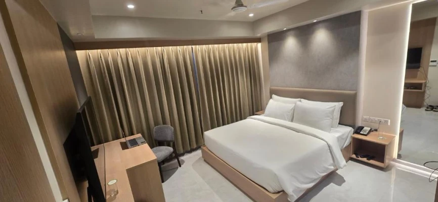 hotel with gym in mundhwa, pune - samrat studios