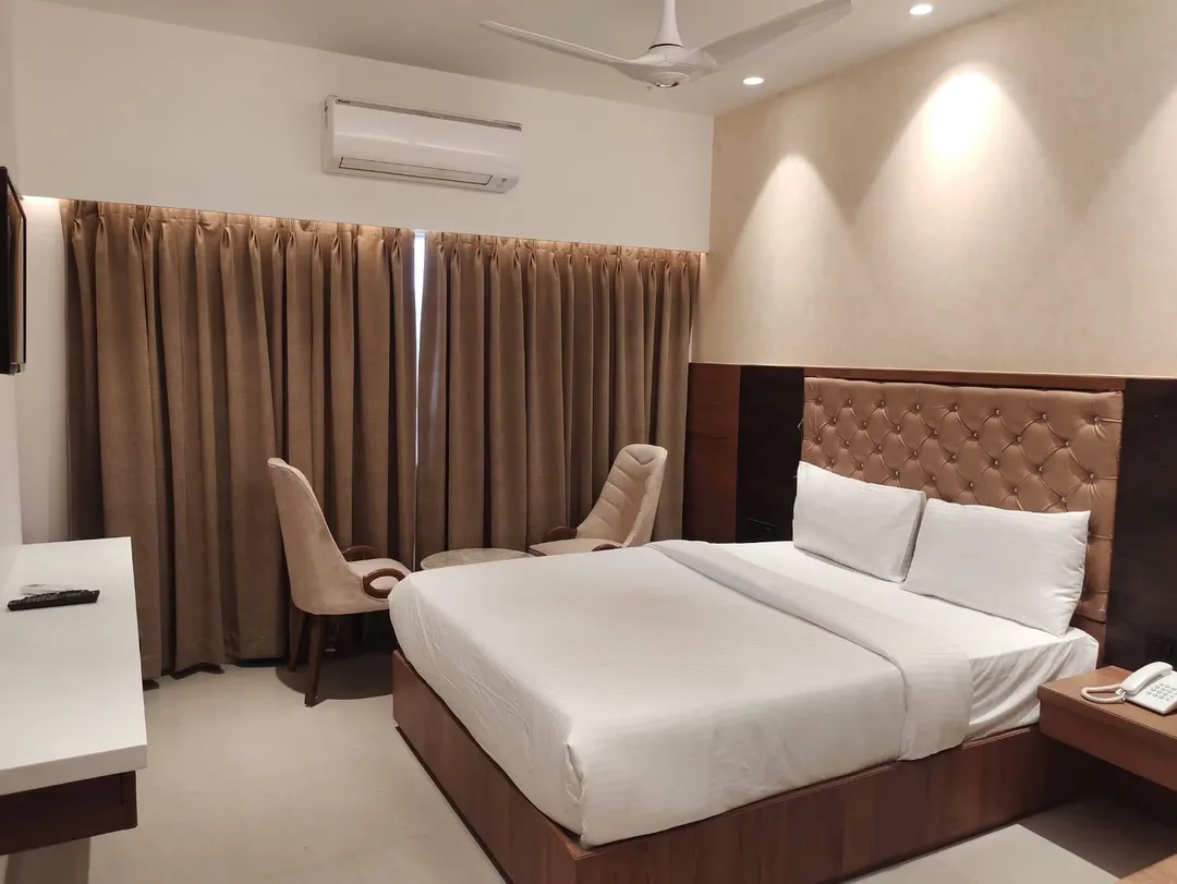 best hotels in shree inn by tamanna hotels pune