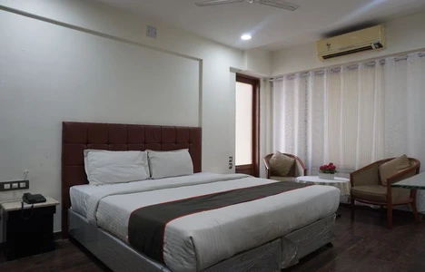 Homestay with Campfire in wakad, pune - sr rooms