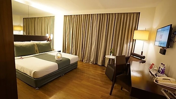 hotel with free parking in koregaon park, pune - st laurn koregaon park pune