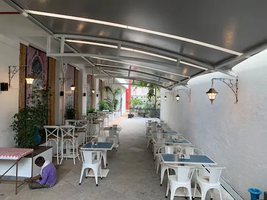 hotel near pune railway station - staybird b suite bussiness hotel kharadi