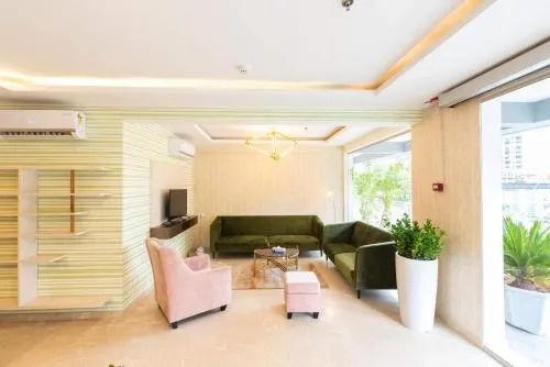 hotel near pune airport - staybird b suite bussiness hotel kharadi
