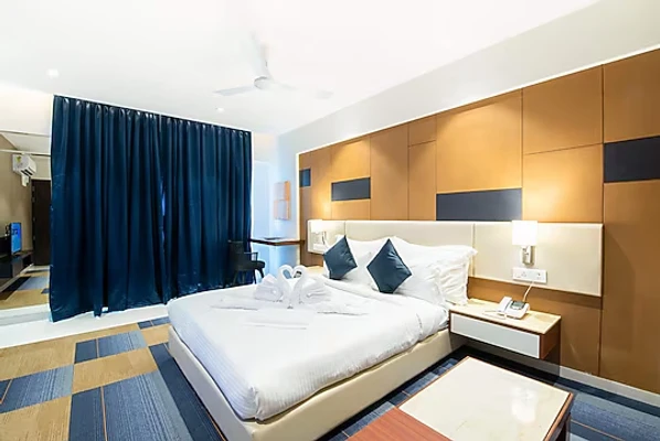 hotel in kharadi, pune for couples - staybird b suite bussiness hotel kharadi