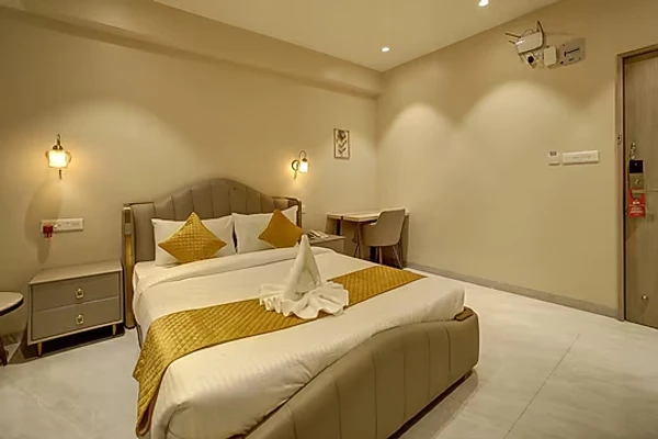 hotel near pune airport - staybird capital business hotel