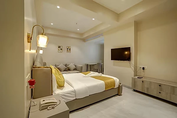 hotel with party hall in magarpatta city, pune - staybird capital business hotel