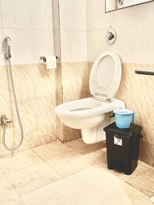 hotel with free parking in kharadi, pune - staybird cove