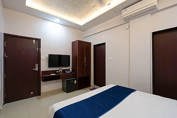 hotel with gym in kharadi, pune - staybird divine suites business hotel