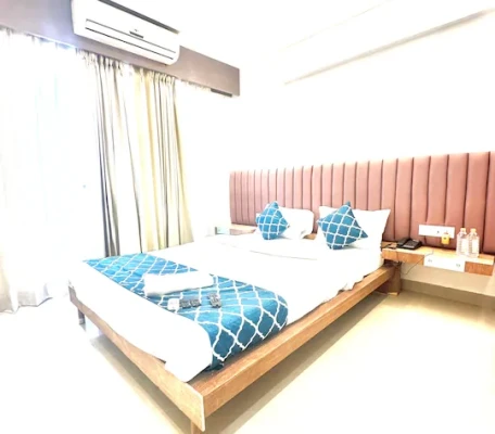 hotel with swimming pool in kharadi, pune - staybird icon bliss an apartment hotel
