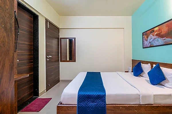 3 star hotel in kharadi, pune - staybird icon bliss an apartment hotel