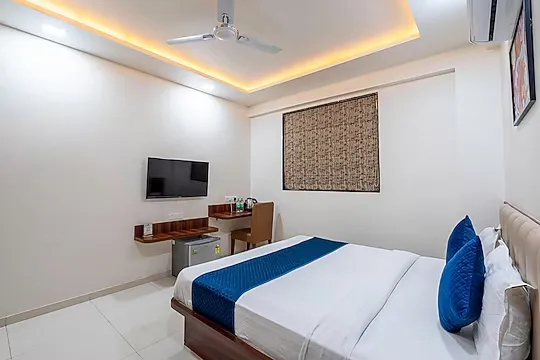 budget hotel in kharadi, pune - staybird - nest