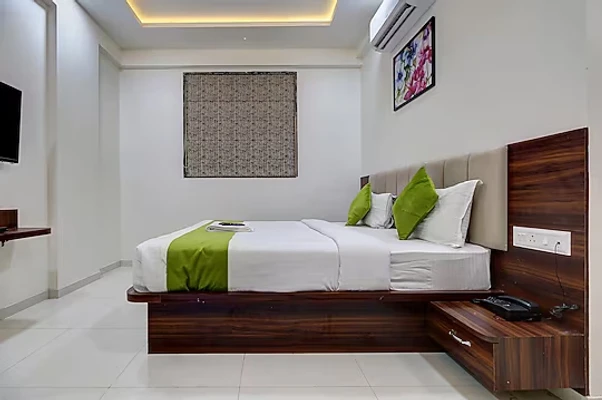 hotel with party hall in kharadi, pune - staybird - nest