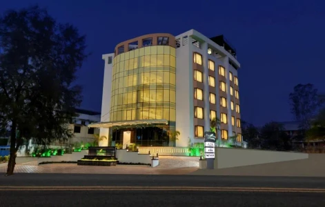 hotel with banquet hall in bhosari, pune - the fern residency pune