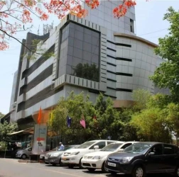 couple hotels in the krishna presidency pune