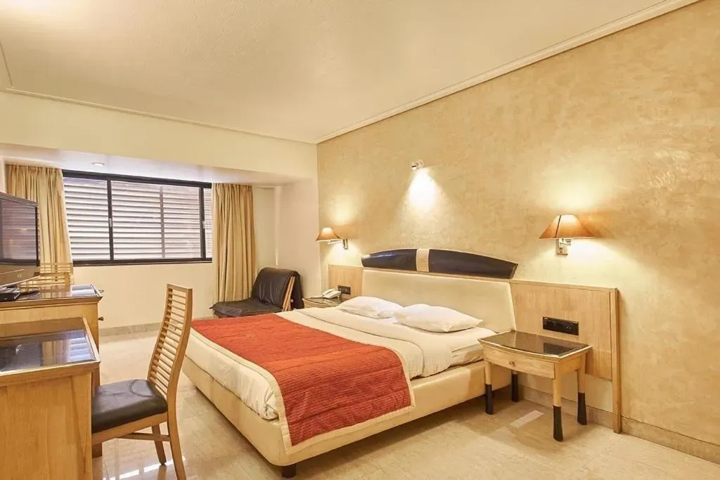 hotel stay in the krishna presidency pune