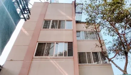 couple friendly hotels in trimurti executive pune