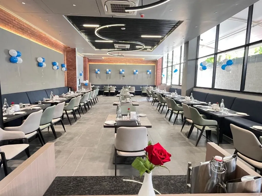 budget hotel in pimpri chinchwad, pune - zip by spree hotels chinchwad