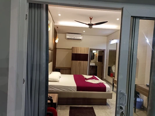 jacuzzi hotel in marine drive, puri - hotel new sea hawk