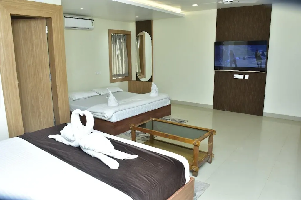hotel near puri railway station - hotel safal exotica puri