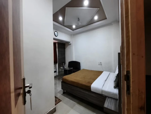 balaji nagar, raipur hotel booking - hotel sun-om