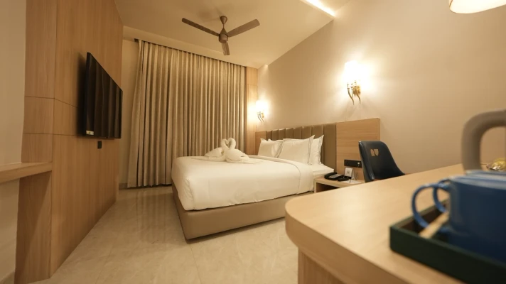 hotel with banquet hall in station road, raipur - pride elite raipur