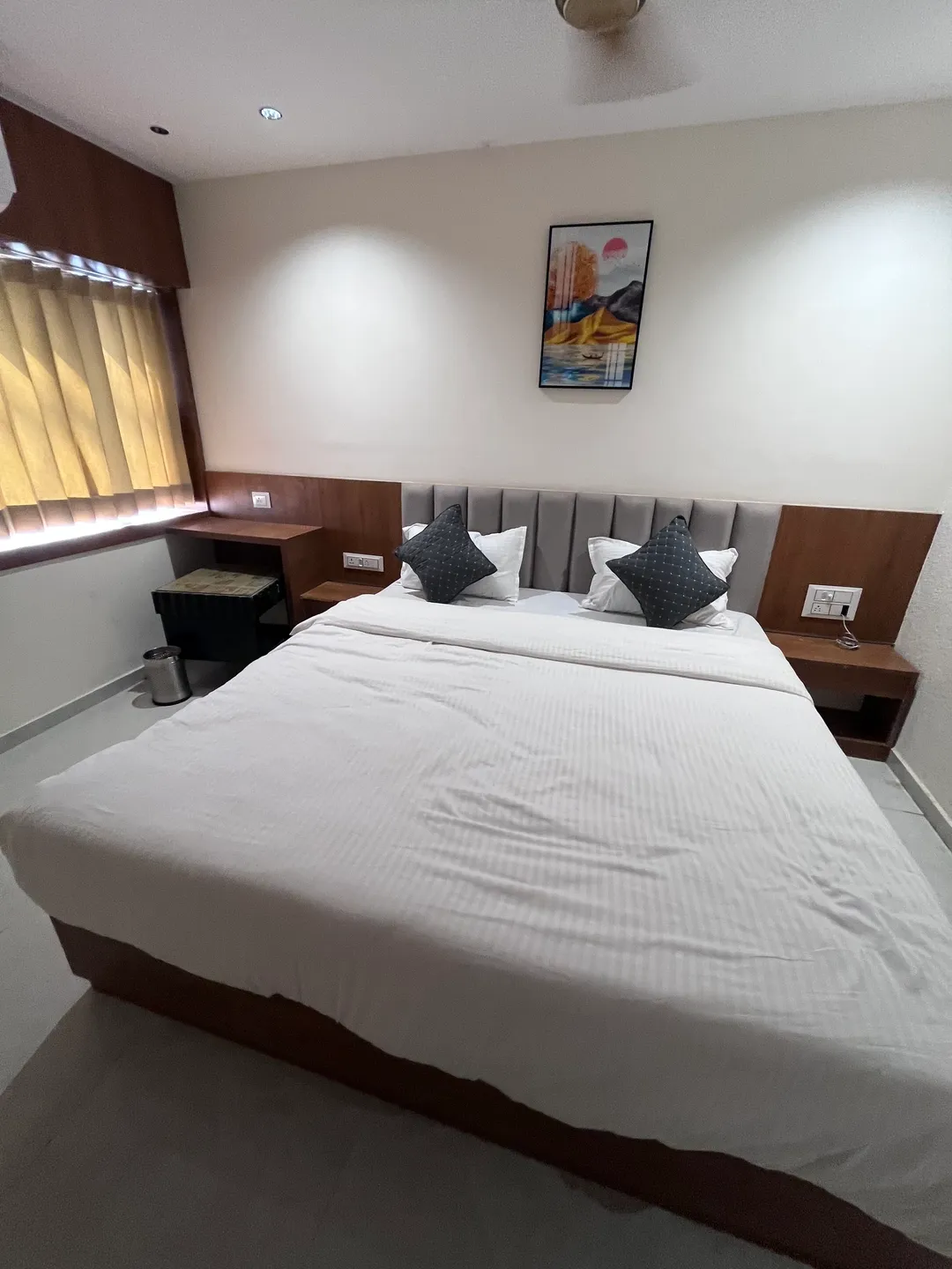 hotel with gym in chokdi, rajkot - glory hotel