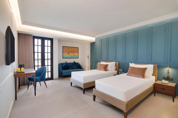 3 star hotel in jagnath plot, rajkot - lemon tree hotel rajkot