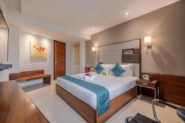 hotel in race course road, rajkot for couples - quality inn patria suite rajkot