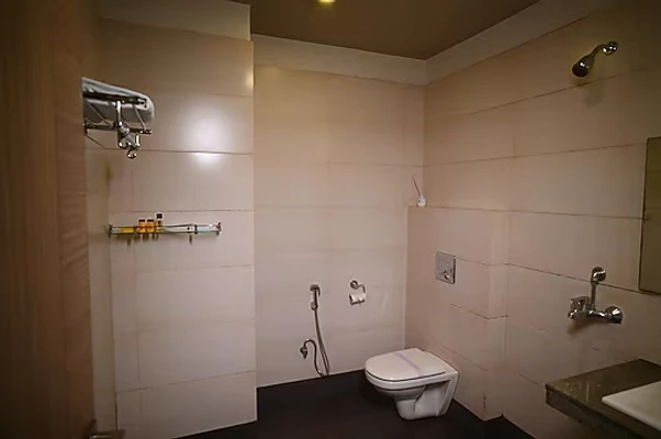 best 3 star hotels in hotel genista inn - luxury hotel ranchi